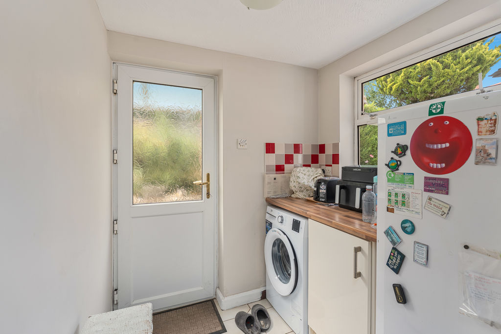 11 Uplands Rise Little Bourton